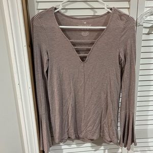 American Eagle Striped V-Neck long sleeve shirt